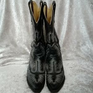CORRAL Cowboy Boots